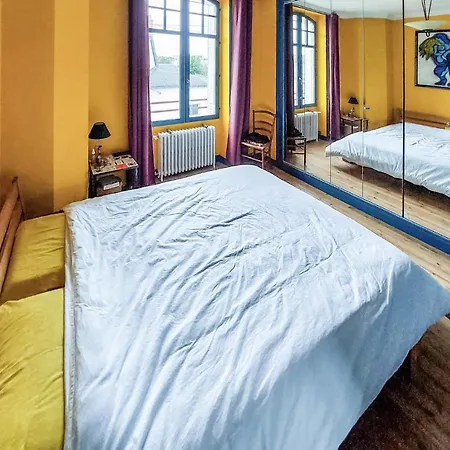 3 Bedroom Amazing In 4* La Rochelle (Charente-Maritime)
